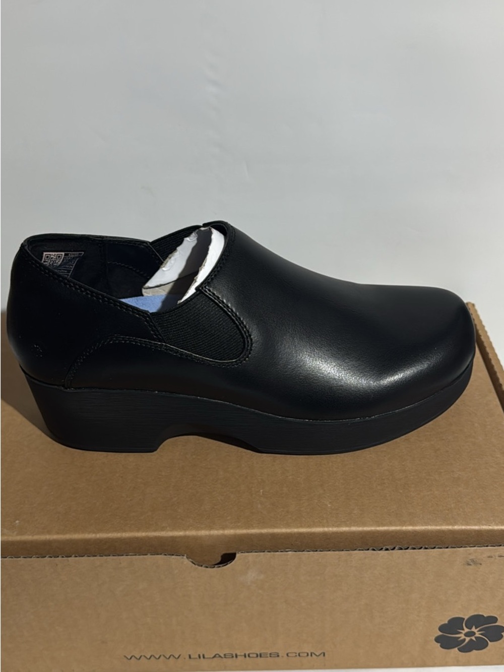 LILA Women's Slip-Resistant Work Clogs - Comfortable, Non-Slip Slip-On Work Shoe